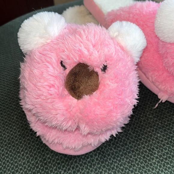 Teddy Bear Pink Slippers - Picture 1 of 3